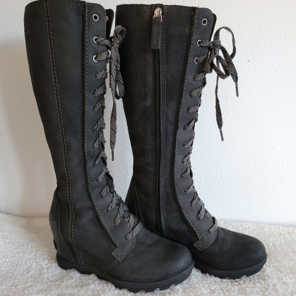 Women's SOREL boots "Joan of Arc Wedge II" sz 7 *hard to find!* tall boot in GUC
